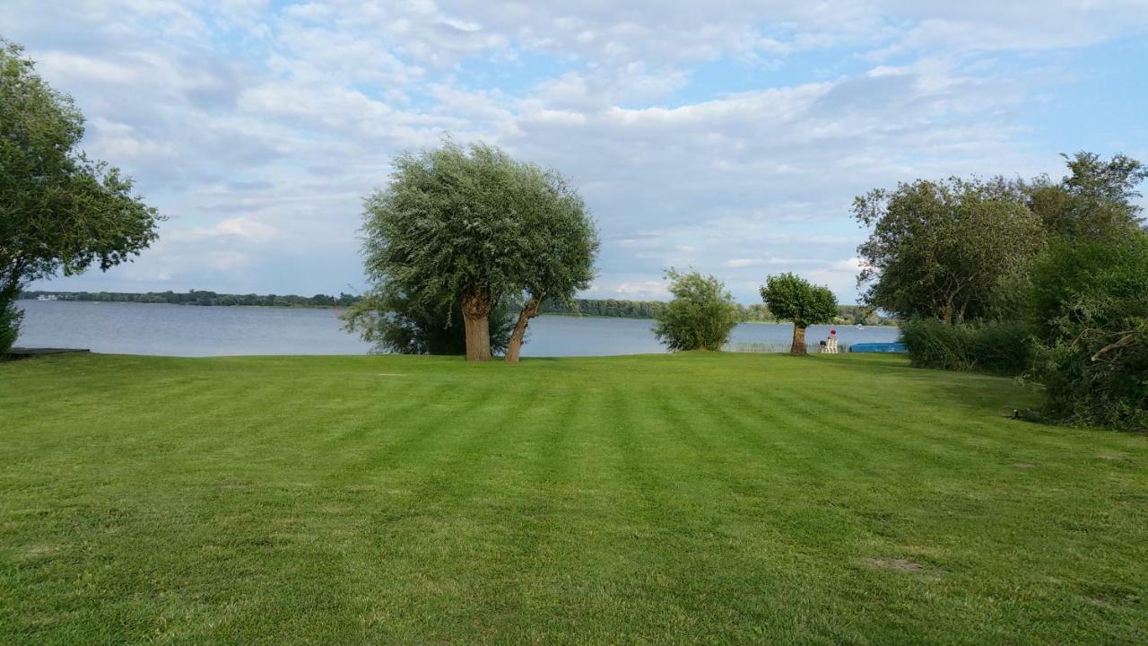 Landferienhof "Mueritzufer" Ludorf Exterior foto